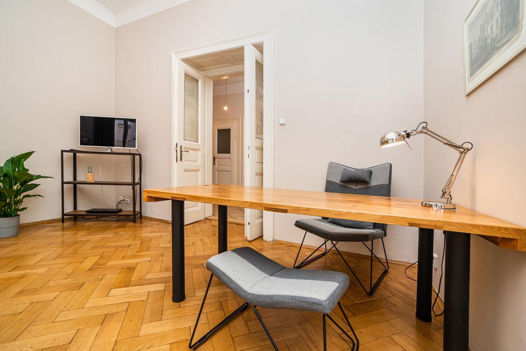 Large And Modern Apartment In The Heart Of פראג מראה חיצוני תמונה