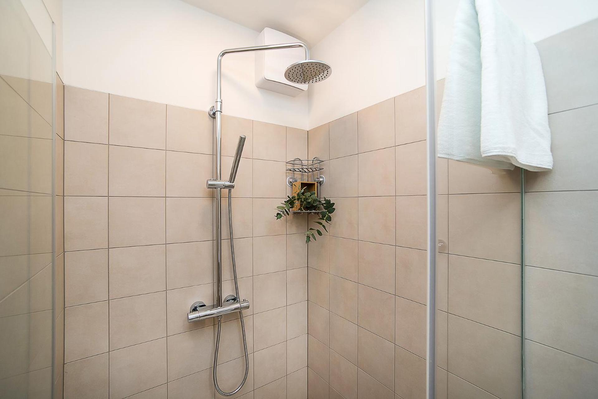 Large And Modern Apartment In The Heart Of פראג מראה חיצוני תמונה